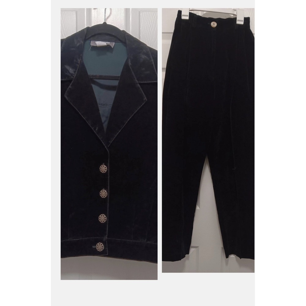 Vintage Starfire Black Velvet 2 Piece Pant Suit Silver Blazer Tapered Pants